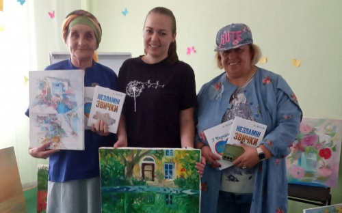 В Кам'янському жінок запросили на зустріч з авторками збірки-літопису «З Україною в серці» 