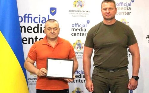 Тренер із Кам'янського отримав почесну відзнаку за внесок у розвиток спорту