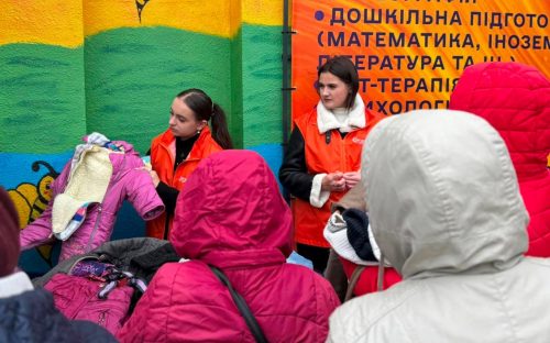 Як Кам'янський район підтримує переселенців та нужденних у важкий час