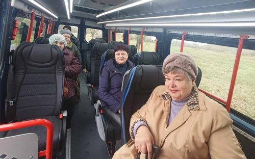 Верхньодніпровська громада отримала від німецьких благодійників автомобіль для перевезення маломобільних громадян