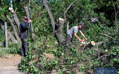 Нові бомбосховища для учнів: у школах Кам'янського будують сучасні укриття зі спортивними зонами