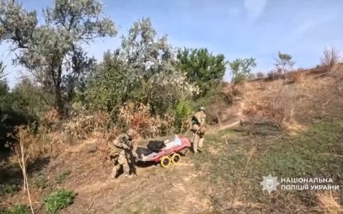 Остання жителька села-привида на Дніпропетровщині: як її вивозили під дронами