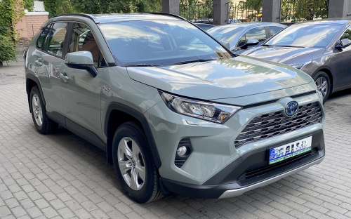 Toyota RAV-4 за 5 тис. грн: як начальник сервісного центру МВС у Кам’янському 