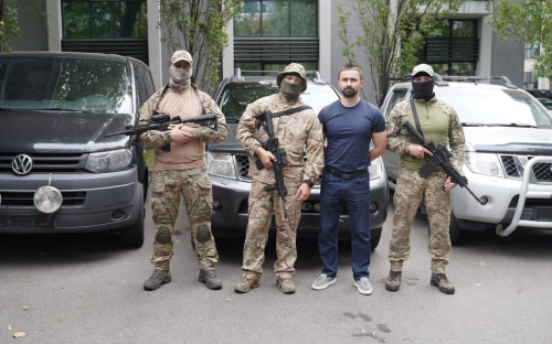 «Метінвест» передав спецпідрозділу СБУ авто на два мильйона гривень