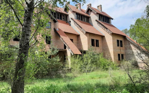 Легендарну недобудову пивзаводу у Кам’янському виставили на продаж за $900 000