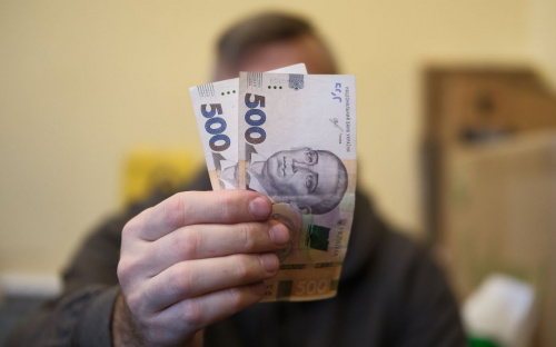 На виплатах «тисячі Зеленського» наживаються шахраї - як себе убезпечити