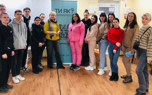 Збереження ментального здоров'я: у Жовтих Водах провели тренінг для містян
