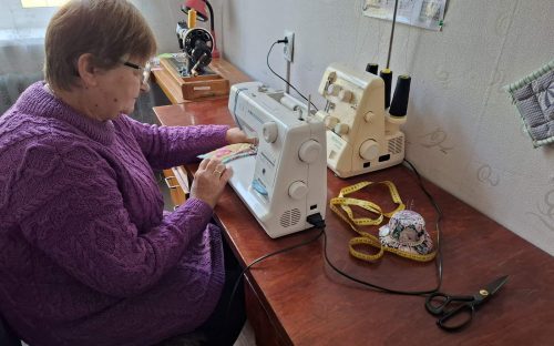 Невидима праця: хто у Кам'янському повертає до життя улюблені речі, ремонтуючи настрій