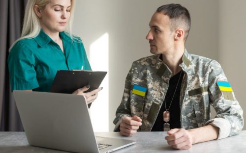 Чи можуть звільнити мобілізованого: гарантії збереження робочого місця, посади та стажу