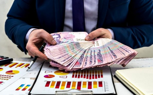 У Держстаті розповіли, як до кінця 2023 року зросли зарплати українців
