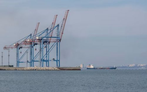 Кремль намагається відрізати Україну від моря: що відбувається з експортом