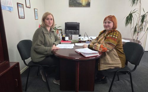 Відтепер лише українською: як у Кам'янському за рік змінили правила спілкування в магазинах та аптеках
