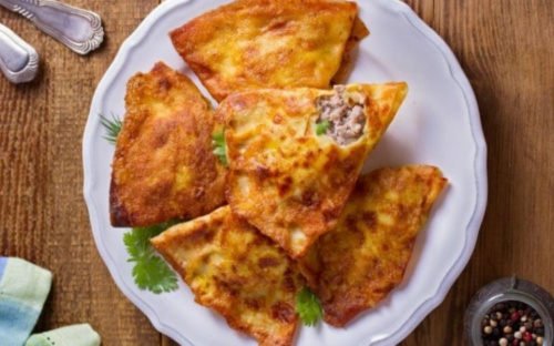 Такої смакоти ви точно ще не куштували - потіште себе млинцями з м'ясом у клярі