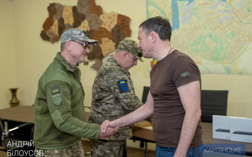 Громада Кам’янського передала бійцям місцевого батальйону ТРО сучасне обладнання