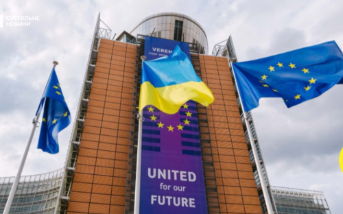 Тимчасовий захист у ЄС для українців: у Єврокомісії відповіли, чи скасують статус для чоловіків мобілізаційного віку