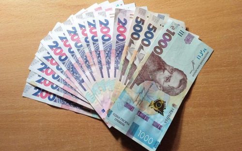 Затримки виплат ВПО у лютому: як переселенцям перевірити статус допомоги та не втратити кошти
