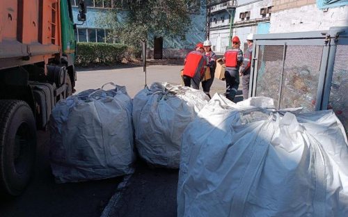 Всесвітній день прибирання: співробітники Каметсталі зібрали понад 2,8 тонн вторинної сировини