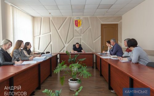 Підтримка постраждалих: у Кам'янському розпочато виплату компенсацій за пошкоджене житло