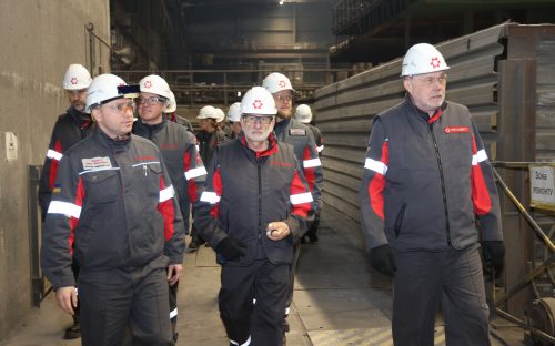 Зарплати до 33 000 гривень та повний соцпакет: «Каметсталь» оголосила про набір працівників у Кам’янському