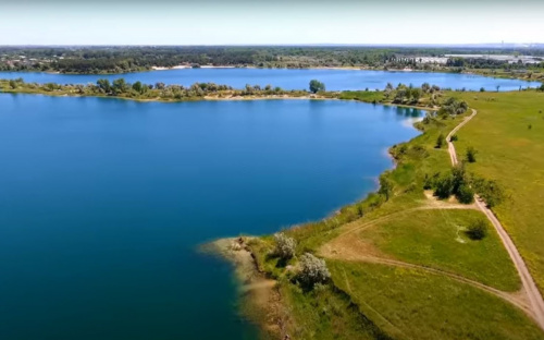 Доступ до води під замком: хто загородив Блакитні озера