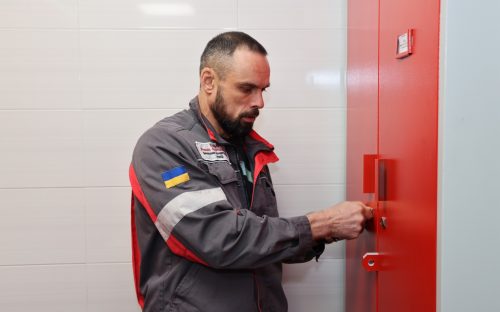 Турбота про захисників виробництва: газорятівники Каметсталі отримали модернізовані побутові приміщення