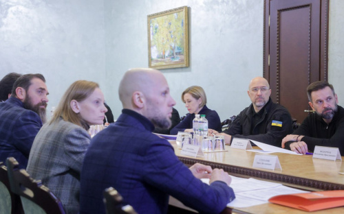 Всі школярі Дніпропетровщини отримають безоплатне харчування: Уряд розширює програму