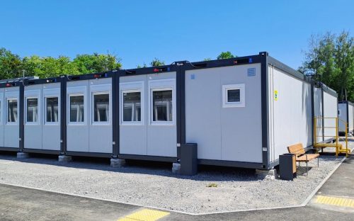 Не покинемо Україну: багатодітна родина кам'янчан розповіла, чому переселилася в Ужгород