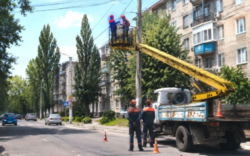 ДТЕК готує мережі до зими: де у Кам'янському 28 серпня відключать світло - графік та адреси