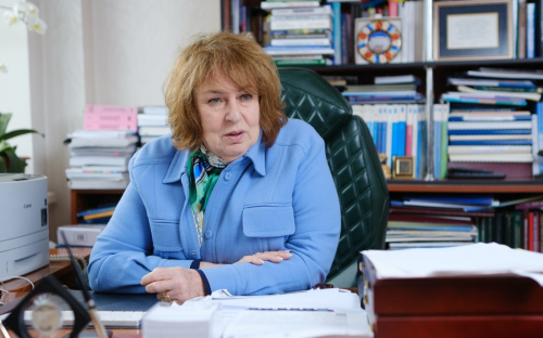 Декретну відпустку можуть скоротити: в Україні заговорили про її шкоду