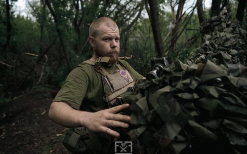 Коли закінчиться війна в Україні: огляд прогнозів відомих аналітиків на літо 2026 року