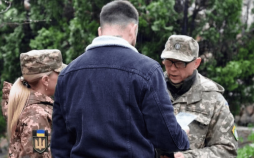 Перевірка документів представниками ТЦК: чи треба носити паперові із собою