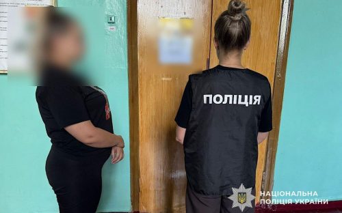 Гарантований вступ за хабар: у Кам’янському районі затримали працівницю коледжу