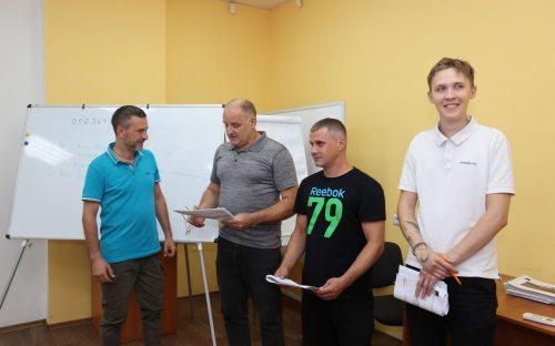 Новий рівень безпеки: керівників Каметсталі навчають працювати з рухомими механізмами