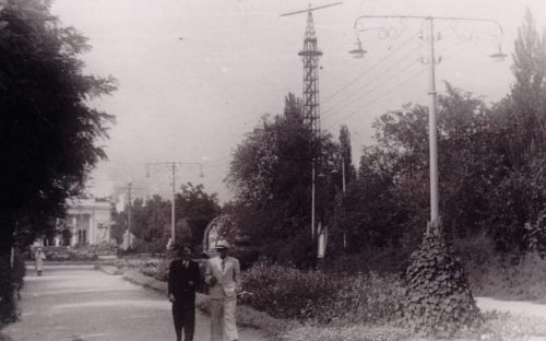 Парашутна вежа Кам'янського: історія, легенди і тінь 1937-го