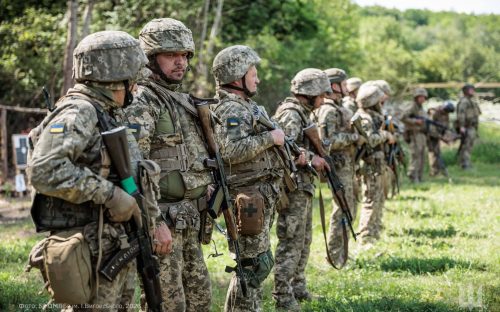 Коли закінчиться війна в Україні: штучний інтелект розрахував реальні сценарії та терміни