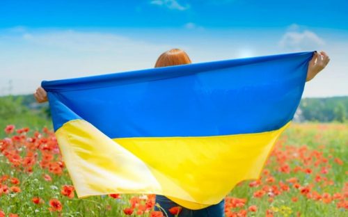 Більше, ніж просто кольори: двадцять цікавих фактів про державний прапор України