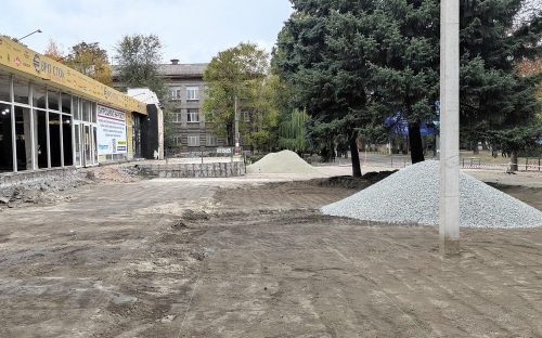 У Кам'янському кінотеатр перетворять на супермаркет - подробиці