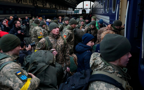 Чи можуть мобілізувати чоловіка, коли він оформлює бронювання в ТЦК