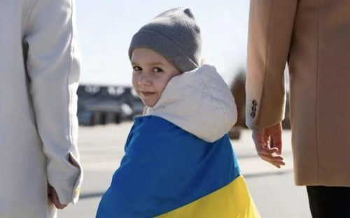Виплати 3000 грн для всіх дітей ВПО: уряд ухвалив рішення після тривалих дискусій