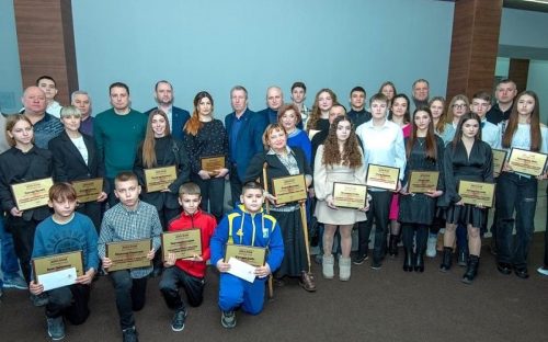 У Кам'янському нагородили найкращих спортсменів та їх наставників