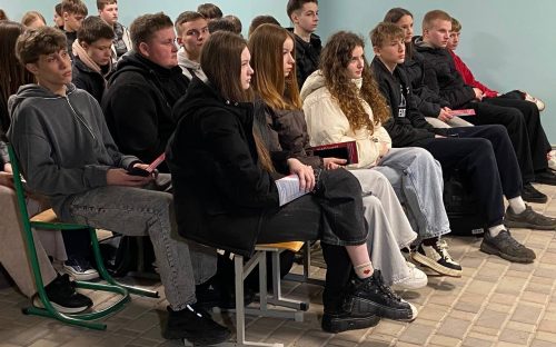 Кар’єра зі студентства: як Метінвест Політехніка розвиває можливості для молоді в проєкті ROAD SHOW