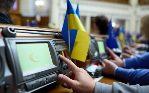 Воєнний стан та загальну мобілізацію в Україні хочуть продовжити: деталі рішення
