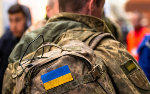 Хто з чоловіків має право на виїзд за кордон та що зміниться з березня