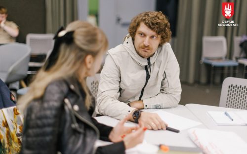 Оборонці Маріуполя навчаються у Львові, щоб допомагати іншим долати травму війни