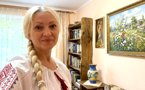 Пам’ять у кожному виробі: миловарка з Вільногірська оживила мрію загиблого сина-героя у своїх роботах