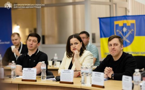 Від цифрового меморіалу до допомоги ВПО: на Дніпропетровщині об’єднали громади України