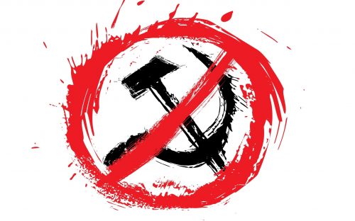 У Кам'янському виявили радянську символіку на пам'ятнику визволителям - відеофакт