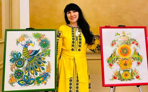 Динаміка орнаменту: кам’янчан запрошують на вернісаж майстрині Вікторії Тимошенко