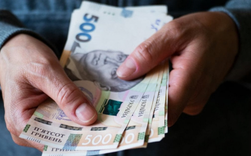 Соціальна допомога для українців без трудового стажу у 2025 році: який розмір і умови отримання
