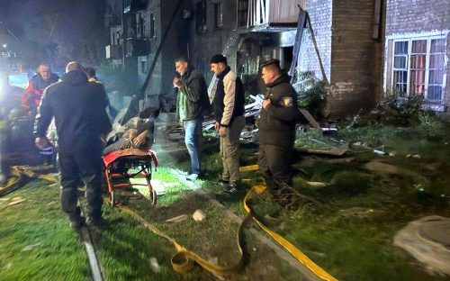 Ніч жаху в Кам’янському: рятувальники дістали з-під завалів будинку тіло чоловіка